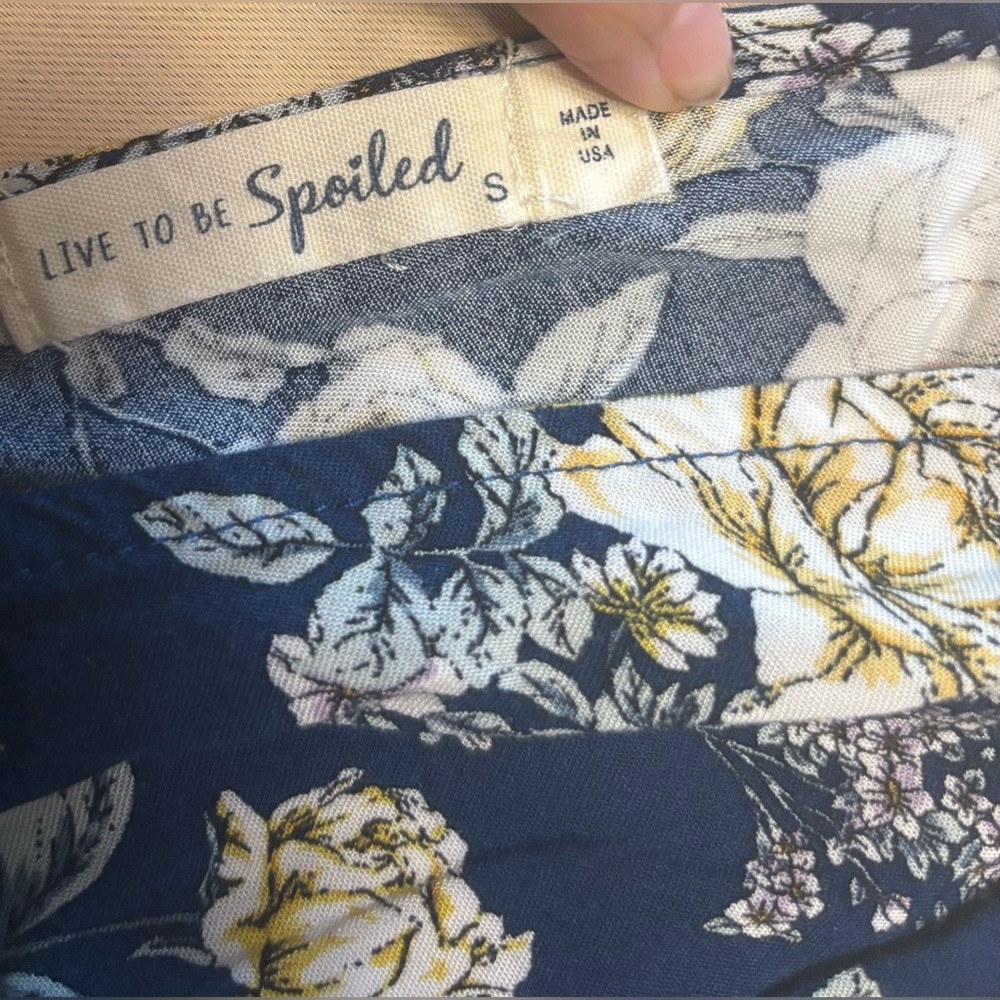 Live To Be Spoiled Women Maxi Blue Dress Sz S Floral V Neck Open Back Stretch - Picture 3 of 13